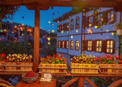 Çeşmeli Konak Hotel Garden